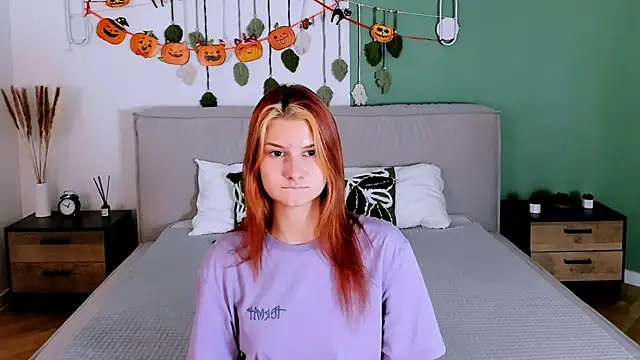 Snapshot of NightOpal chatting on November 1, 2025, 4:20 pm NightOpal online show from November 1, 2025, 4:20 pm