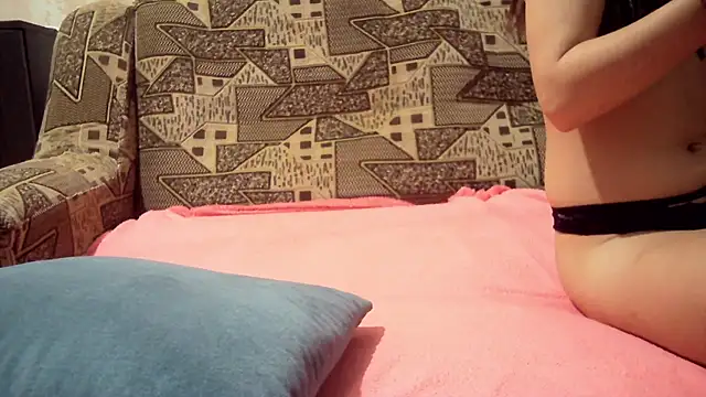 kiss lovely  online show from February 18, 2026, 6:48 pm