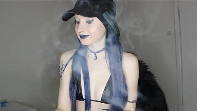 Snapshot of midnightsiren777 chatting on March 6, 2026, 6:26 pm midnightsiren777 online show from March 6, 2026, 6:26 pm