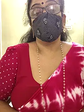 sweet-lotus online show from October 3, 2025, 8:44 am