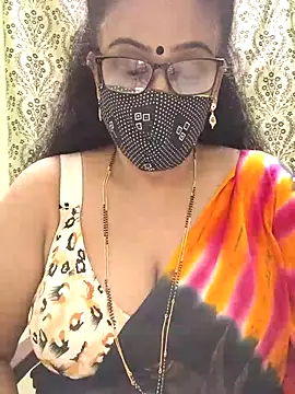 sweet-lotus online show from October 19, 2025, 6:52 pm