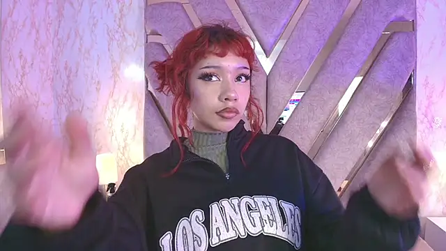 Snapshot of redd_pandaa chatting on November 25, 2025, 3:17 am redd pandaa online show from November 25, 2025, 3:17 am