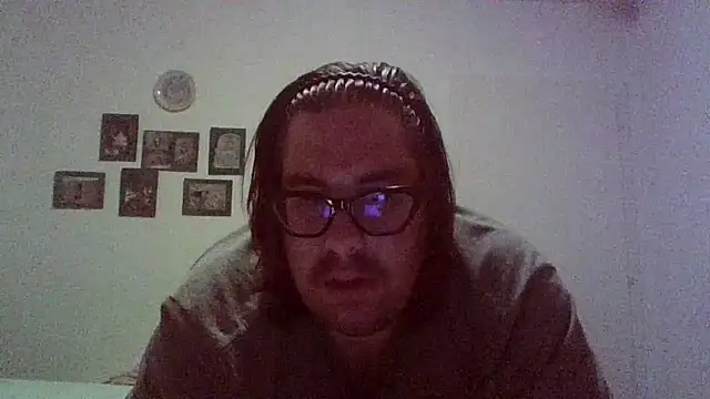 Snapshot of chubbyDavid1998 chatting on May 13, 2026, 5:43 pm chubbyDavid1998 online show from May 13, 2026, 5:43 pm