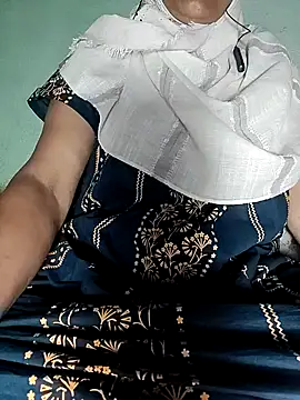 Snapshot of Hotty-Monaa chatting on November 20, 2025, 4:51 pm Hotty-Monaa online show from November 20, 2025, 4:51 pm