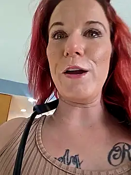 Snapshot of RhondaRump chatting on January 7, 2026, 4:09 pm RhondaRump online show from January 7, 2026, 4:09 pm