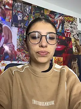 Snapshot of AriaBliss- chatting on November 27, 2025, 9:11 am AriaBliss- online show from November 27, 2025, 9:11 am