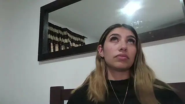 Snapshot of AriaBliss- chatting on February 14, 2026, 10:17 pm AriaBliss- online show from February 14, 2026, 10:17 pm