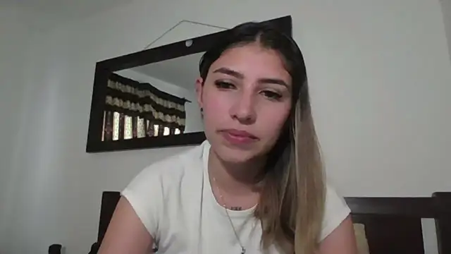 Snapshot of AriaBliss- chatting on May 12, 2026, 8:17 pm AriaBliss- online show from May 12, 2026, 8:17 pm