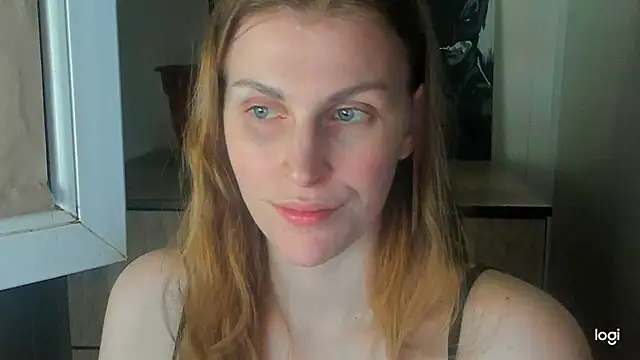 JuliaMuuun online show from July 2, 2026, 11:22 pm