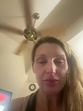 BaddieBossXX2 online show from July 18, 2026, 3:05 pm