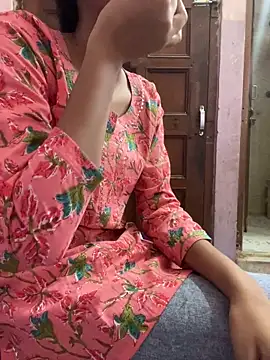 Snapshot of Sandhya_77 chatting on October 4, 2025, 5:05 am Sandhya 77 online show from October 4, 2025, 5:05 am