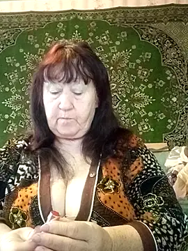 CrystalLime6411 online show from February 20, 2026, 9:32 am