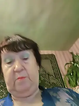 CrystalLime6411 online show from July 11, 2026, 3:42 am