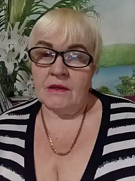 Snapshot of VioletSweet5566 chatting on November 18, 2025, 1:37 pm VioletSweet5566 online show from November 18, 2025, 1:37 pm