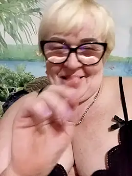 VioletSweet5566 online show from April 25, 2026, 1:41 pm