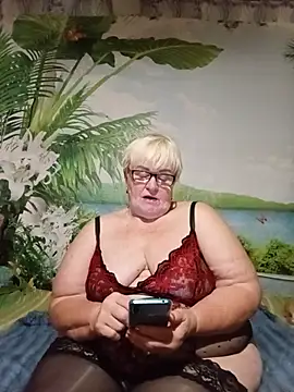 VioletSweet5566 online show from July 13, 2026, 6:22 pm