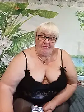 VioletSweet5566 online show from July 20, 2026, 6:28 am