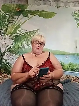 VioletSweet5566 online show from July 20, 2026, 3:58 pm