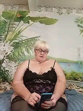 VioletSweet5566 online show from July 24, 2026, 6:11 am