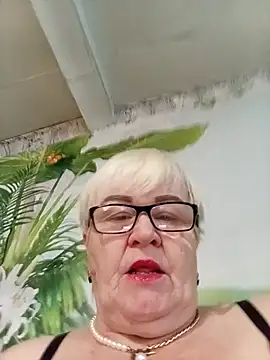VioletSweet5566 online show from August 1, 2026, 6:45 am