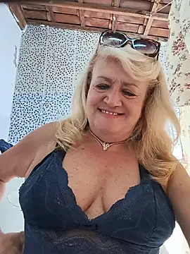 Snapshot of Belladama61 chatting on July 19, 2026, 10:30 am Belladama61 online show from July 19, 2026, 10:30 am