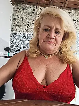 Snapshot of Belladama61 chatting on July 25, 2026, 5:21 pm Belladama61 online show from July 25, 2026, 5:21 pm