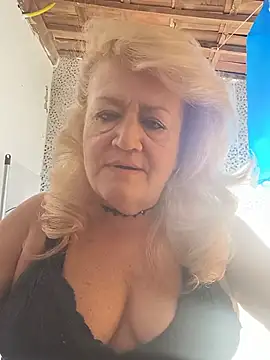 Snapshot of Belladama61 chatting on August 1, 2026, 11:20 am Belladama61 online show from August 1, 2026, 11:20 am
