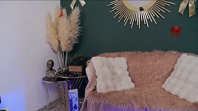 NatashaIvacenko online show from February 11, 2026, 3:44 am