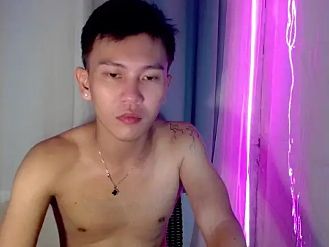 RalfAsian25 online show from May 15, 2026, 8:32 am