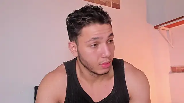 Snapshot of max_valiant1 chatting on September 13, 2025, 8:58 am max valiant1 online show from September 13, 2025, 8:58 am