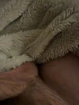 Snapshot of cumshot_foryou chatting on April 3, 2026, 9:57 pm cumshot foryou online show from April 3, 2026, 9:57 pm