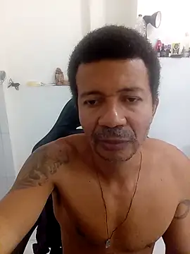 moreno25centimetro online show from September 19, 2025, 1:45 pm