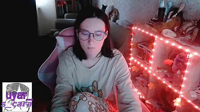 Snapshot of s_cara chatting on November 2, 2025, 9:11 am s cara online show from November 2, 2025, 9:11 am