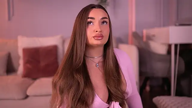 MillaSerene online show from April 24, 2026, 5:43 am