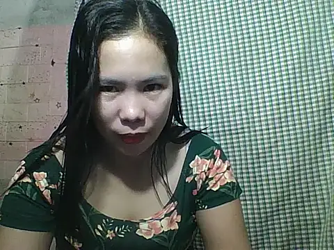 Snapshot of pinaysinglemommm chatting on October 31, 2025, 8:32 pm pinaysinglemommm online show from October 31, 2025, 8:32 pm