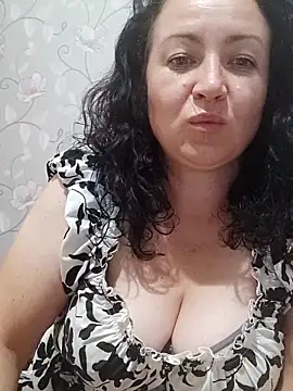 Snapshot of Velvet3451 chatting on September 8, 2025, 5:23 pm Velvet3451 online show from September 8, 2025, 5:23 pm