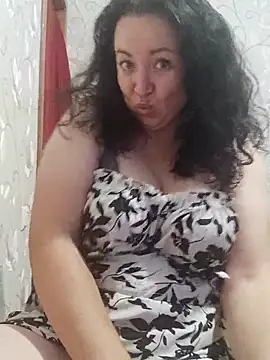 Snapshot of Velvet3451 chatting on September 23, 2025, 4:43 pm Velvet3451 online show from September 23, 2025, 4:43 pm