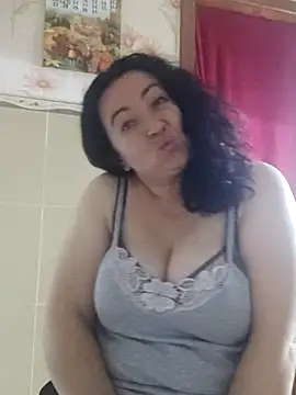 Snapshot of Velvet3451 chatting on October 21, 2025, 5:24 pm Velvet3451 online show from October 21, 2025, 5:24 pm