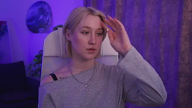 Snapshot of CinBellamy chatting on March 30, 2026, 8:37 am CinBellamy online show from March 30, 2026, 8:37 am