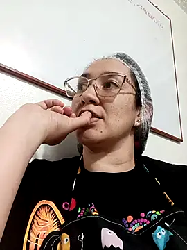 Snapshot of MargaretMonroe chatting on October 2, 2025, 11:56 pm MargaretMonroe online show from October 2, 2025, 11:56 pm