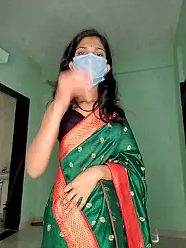 Shivani2002 online show from February 10, 2026, 1:32 am