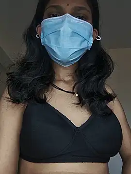 Shivani2002 online show from June 5, 2026, 2:51 am