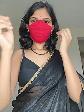 Shivani2002 online show from July 10, 2026, 3:44 am