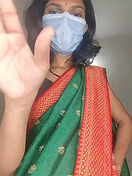 Shivani2002 online show from July 13, 2026, 5:05 pm