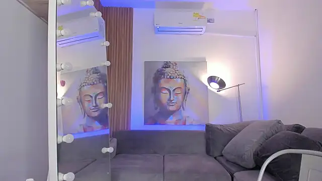 cinnia  online show from February 25, 2026, 10:58 am