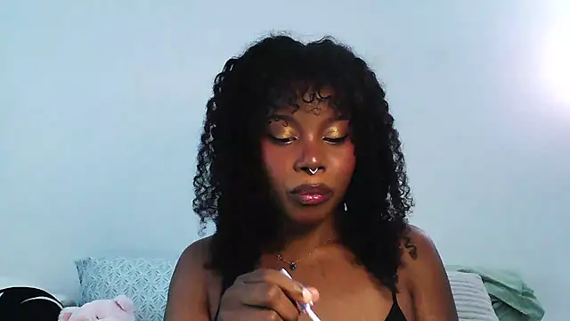 SparklingSoleil online show from October 15, 2025, 7:25 pm