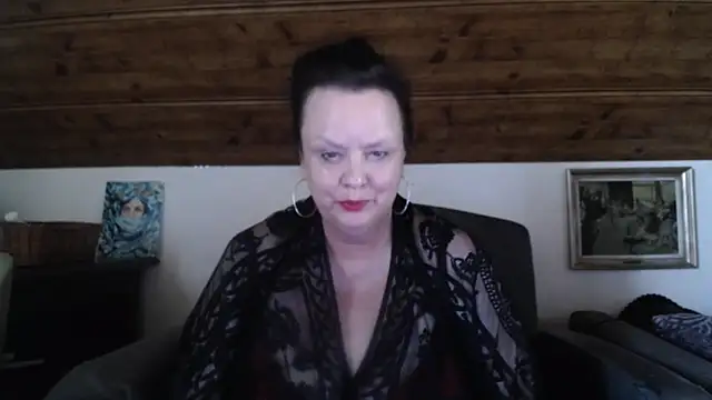 TiffanyMature online show from June 25, 2026, 2:10 pm