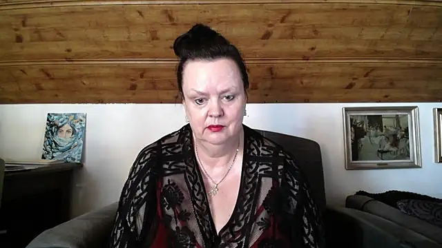 TiffanyMature online show from July 10, 2026, 7:12 am
