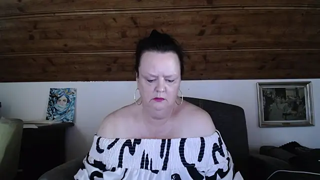 TiffanyMature online show from July 28, 2026, 2:13 pm