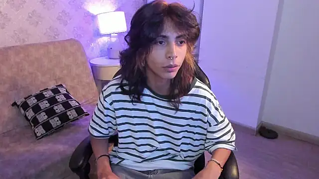 Snapshot of Dereck_Manson chatting on October 2, 2025, 11:50 am Dereck Manson online show from October 2, 2025, 11:50 am